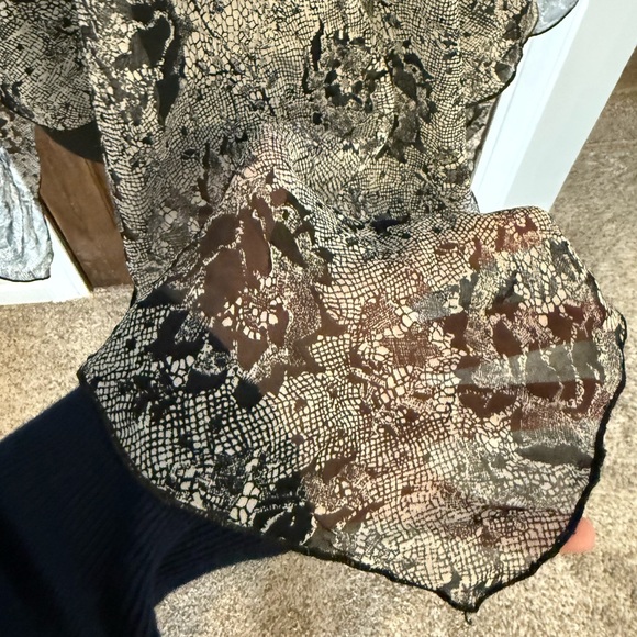 100% Silk Floral Poncho Wrap Black Ivory Whimsigoth - Picture 5 of 13